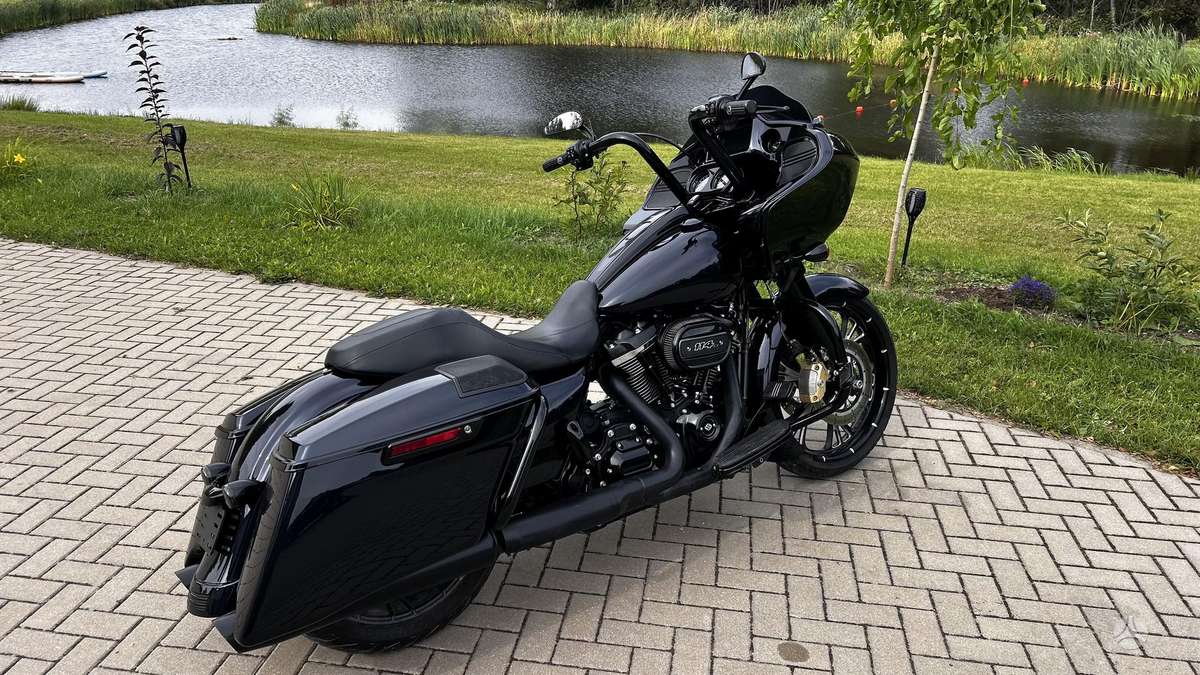 Harley-Davidson Road Glide 1868cc, choppers / cruisers / custom