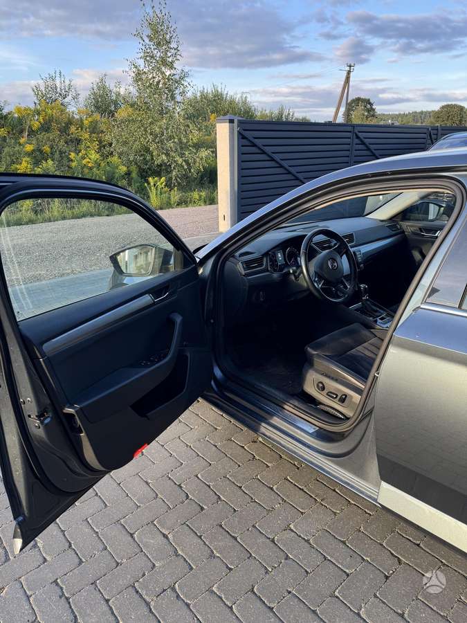 Skoda Superb, 2.0 l., Хэтчбек