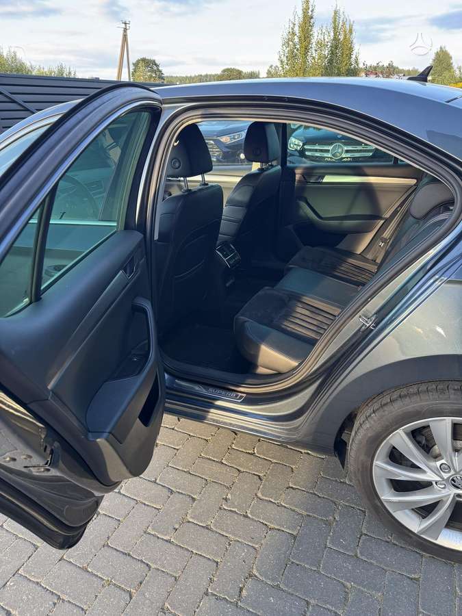 Skoda Superb, 2.0 l., Хэтчбек