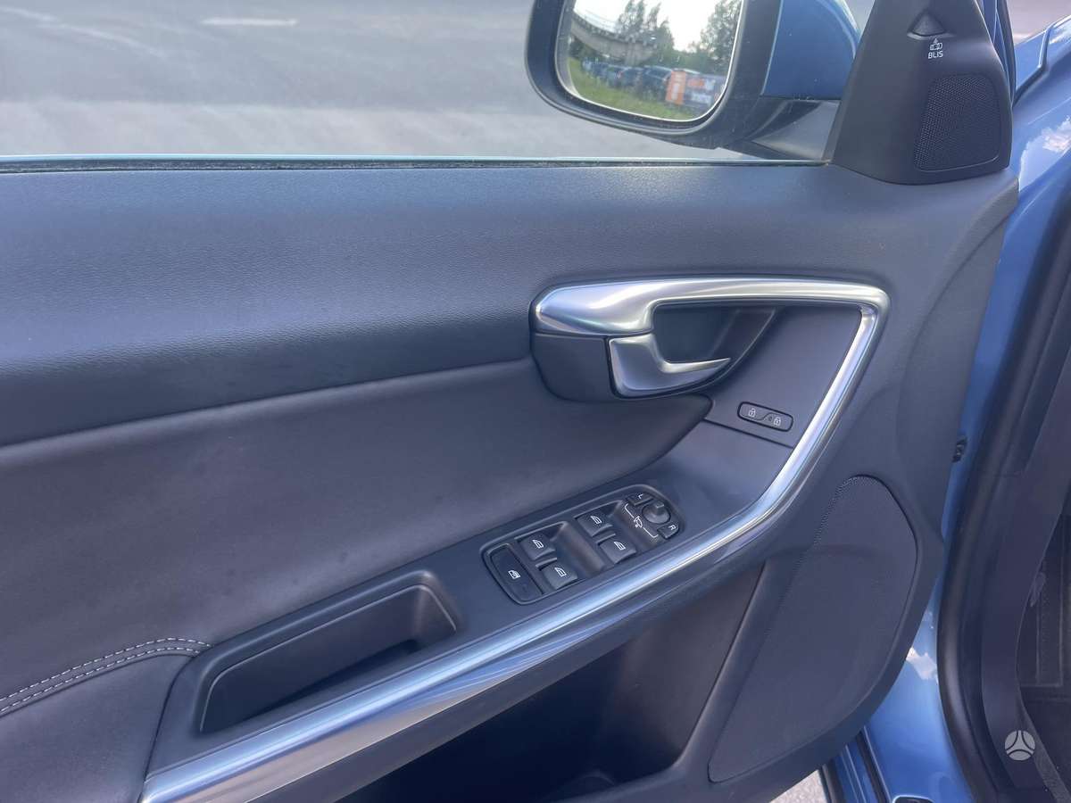 Volvo V60, 2.0 l., hatchback