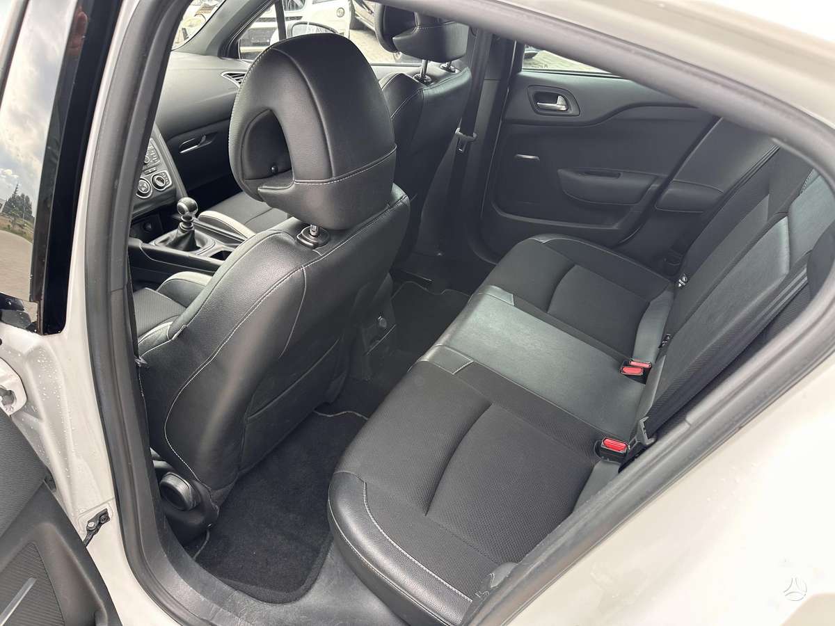 Citroen DS4, 1.6 l., Хэтчбек