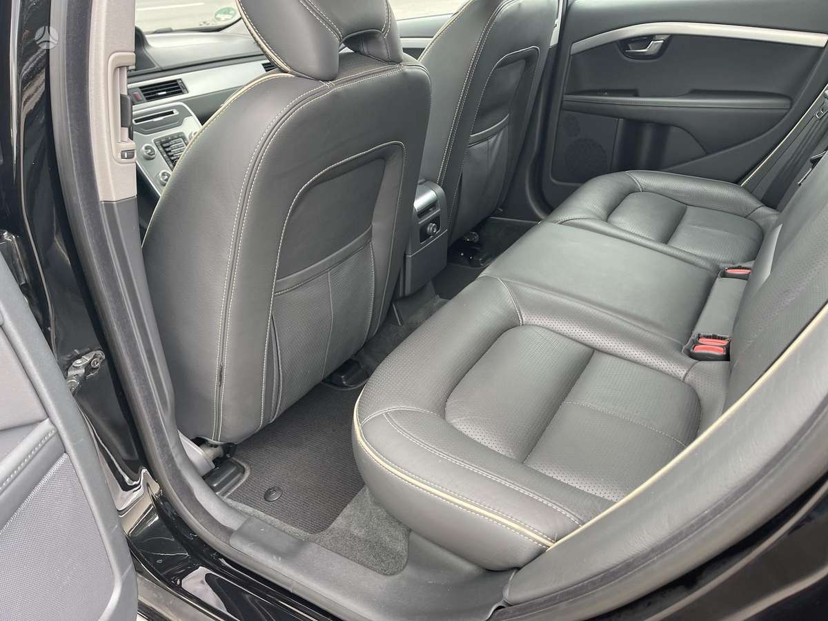 Volvo V70, 2.0 l., wagon