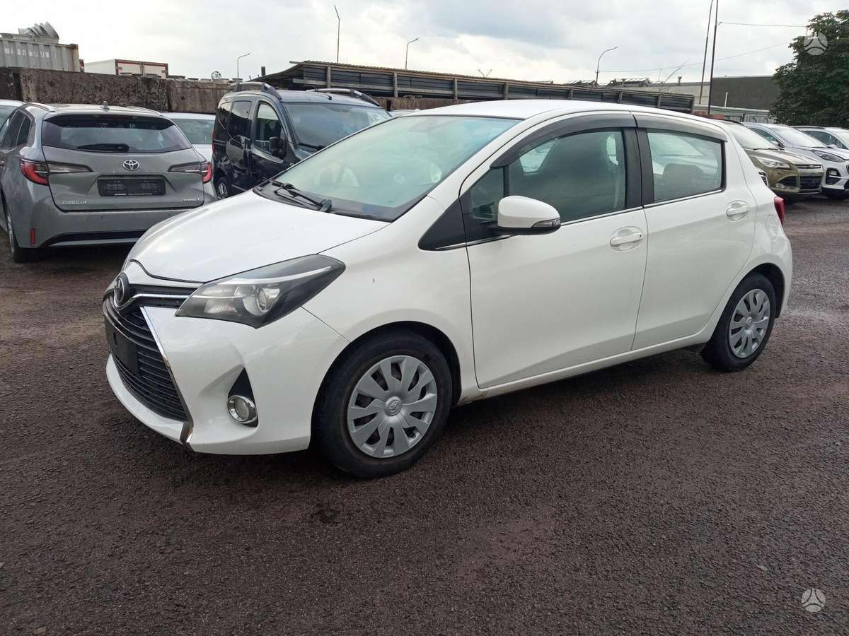 Toyota Yaris - 1