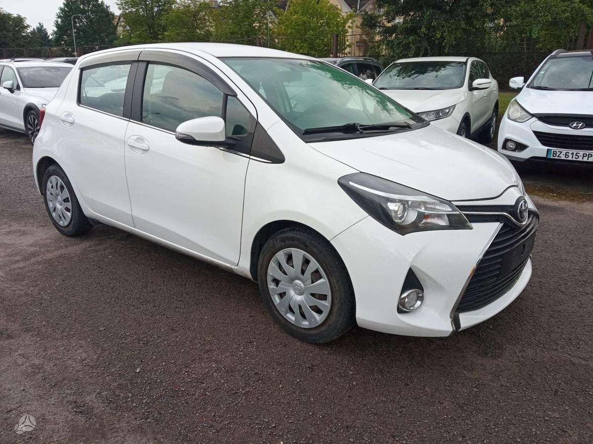 Toyota Yaris - 7