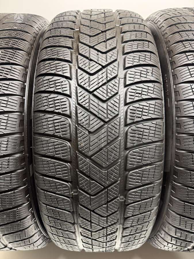 Pirelli Scorpion Winter 2023m, winter 235/55 R18