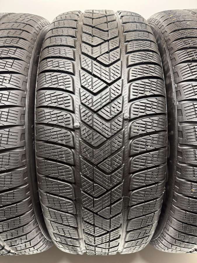 Pirelli Scorpion Winter 2023m, winter 235/55 R18