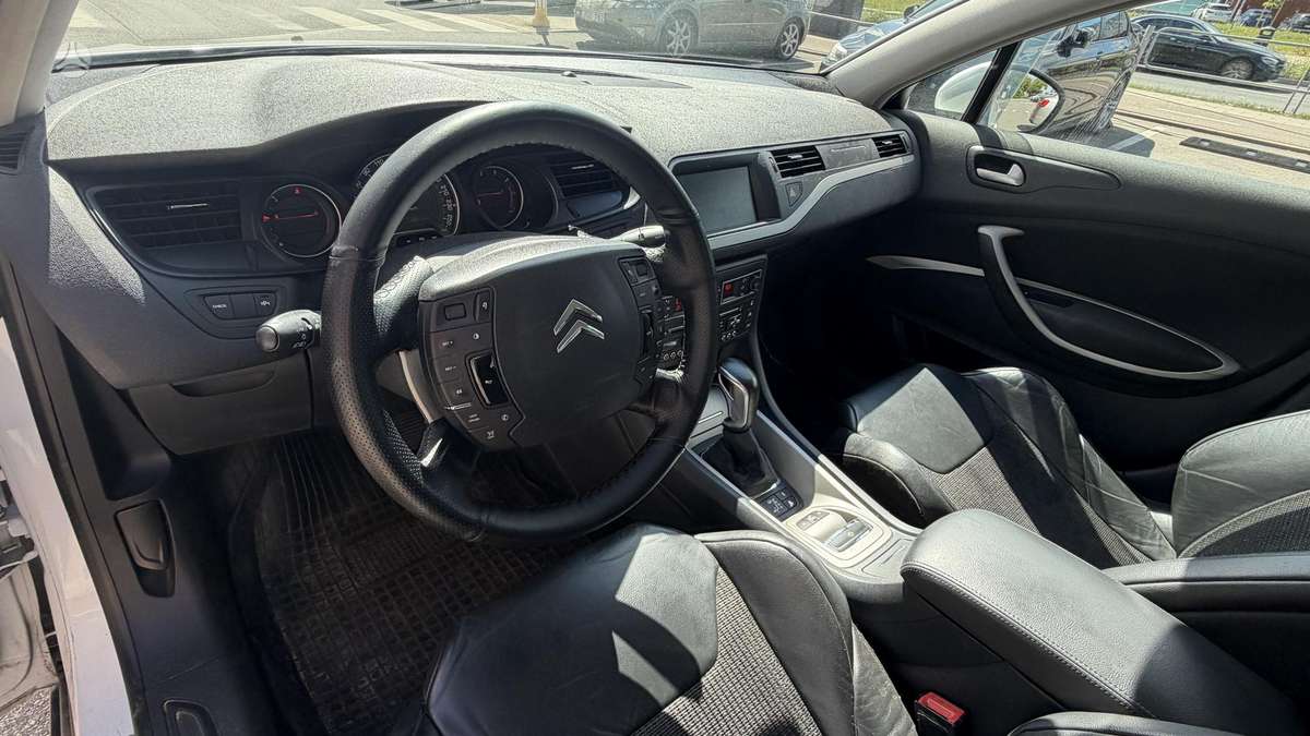 Citroen C5, 1.6 l., Седан