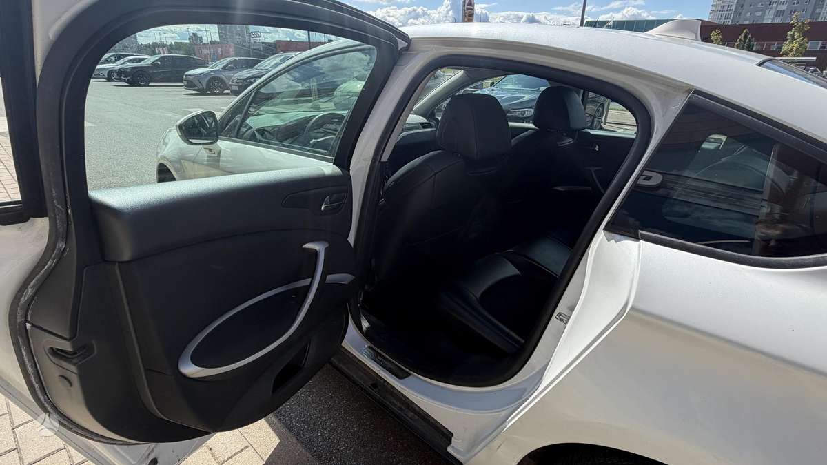 Citroen C5, 1.6 l., Седан