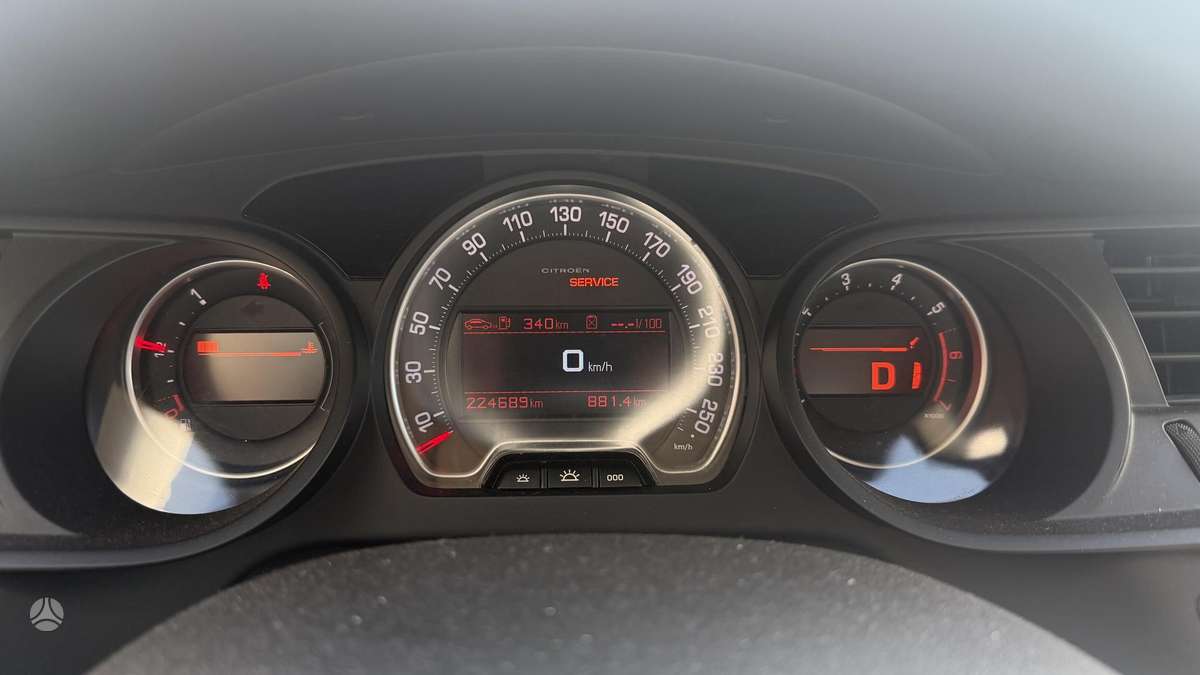 Citroen C5, 1.6 l., Седан