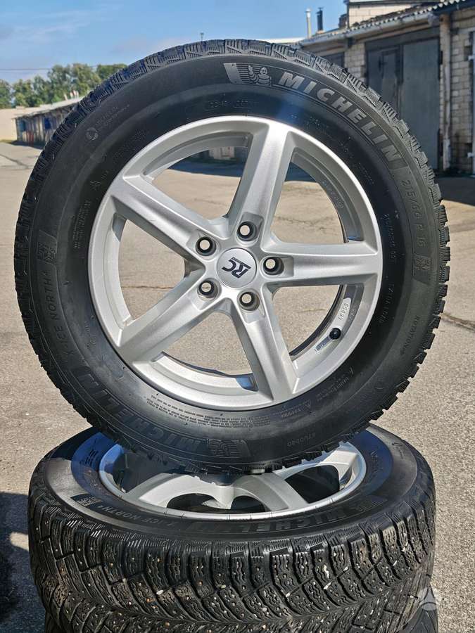 Volkswagen, light alloy, R16