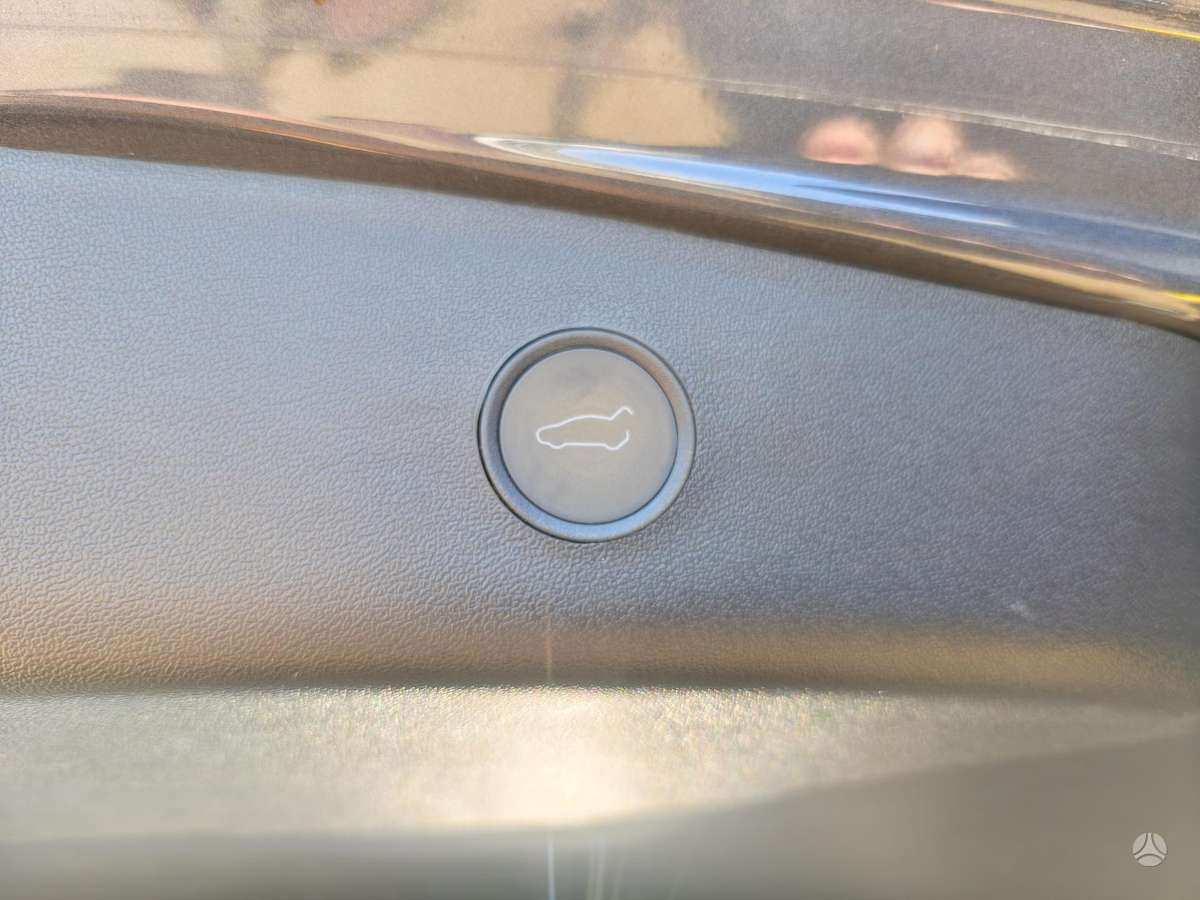 Tesla Model 3, 60 кВт·ч, Хэтчбек