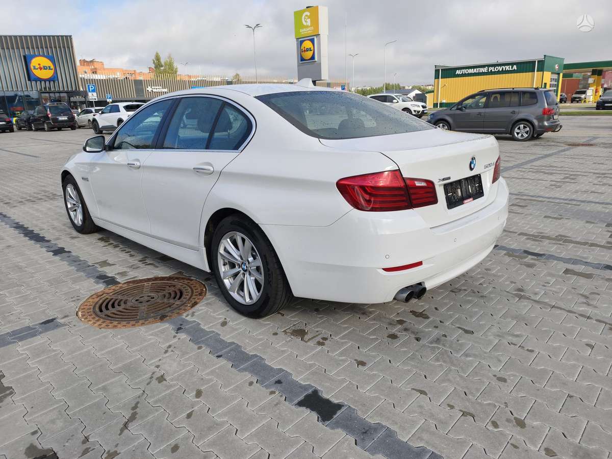 BMW 520, 2.0 l., Седан