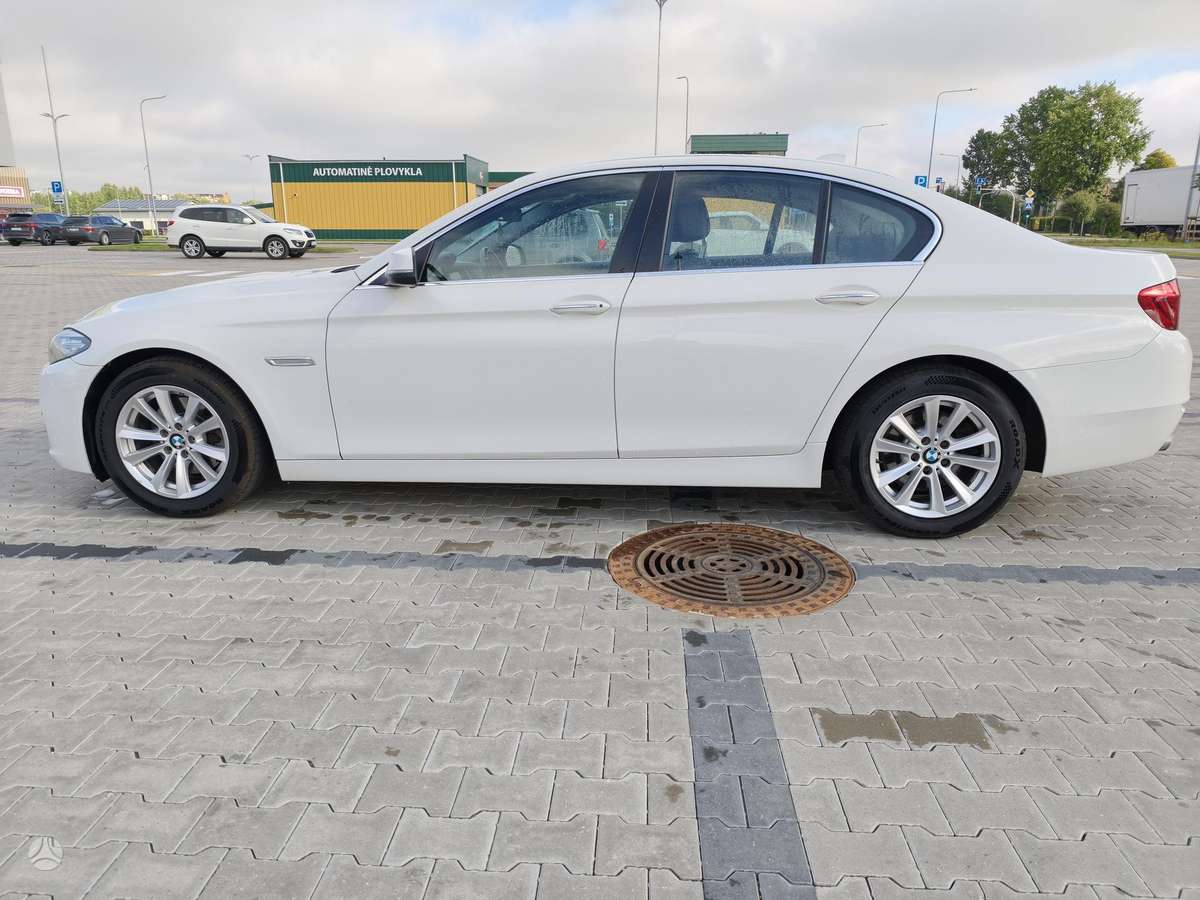BMW 520, 2.0 l., Седан