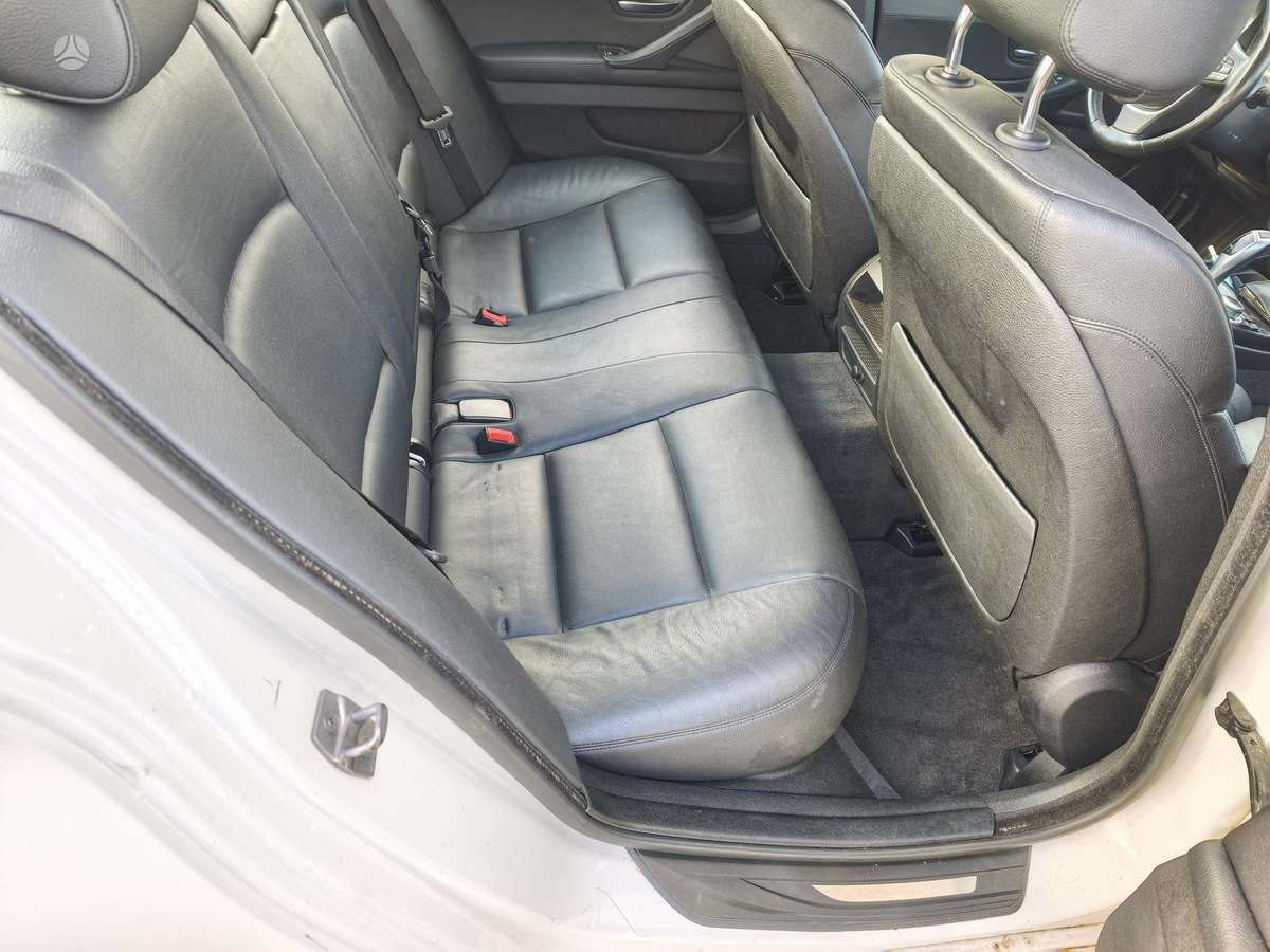 BMW 520, 2.0 l., Седан