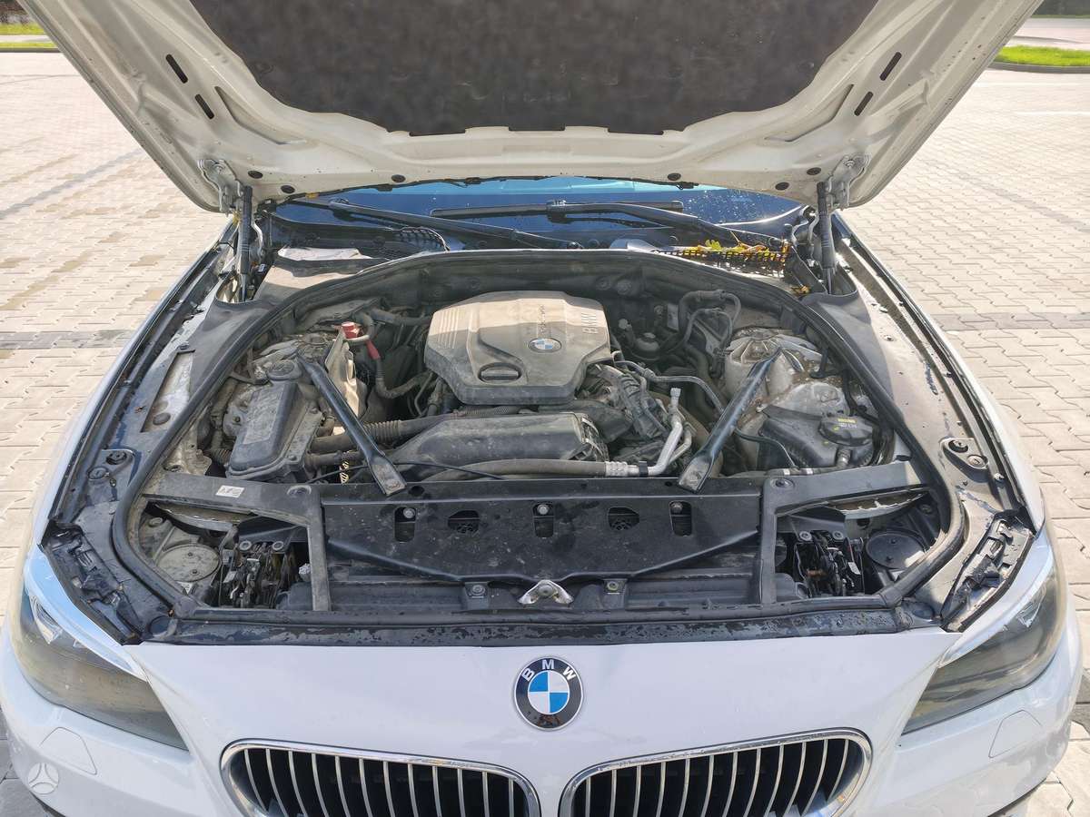 BMW 520, 2.0 l., Седан