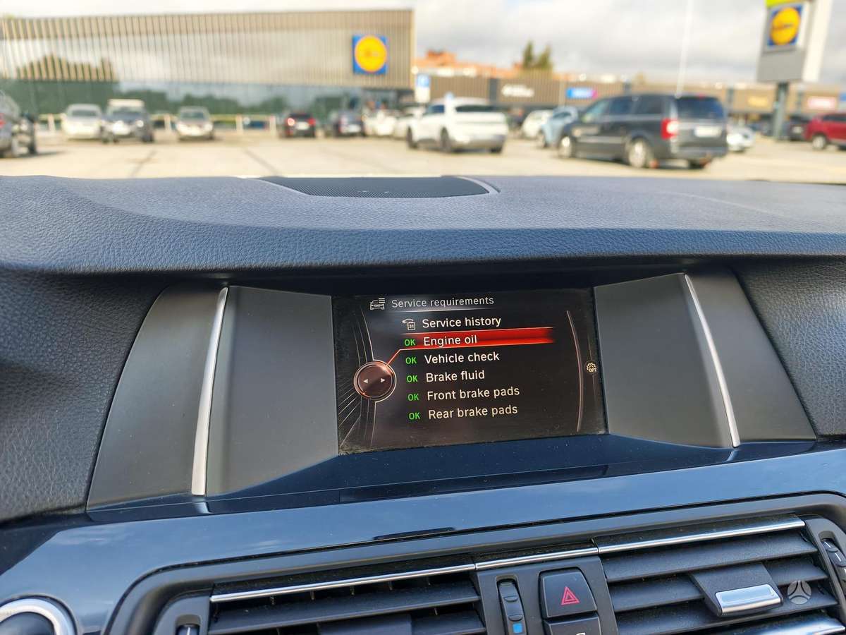BMW 520, 2.0 l., Седан