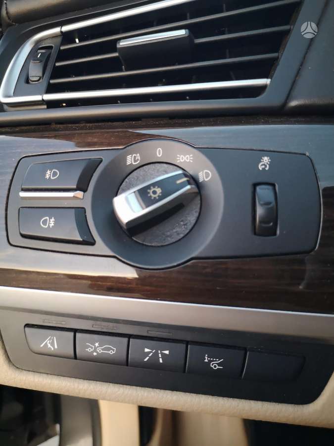 BMW 730, 3.0 l., Седан