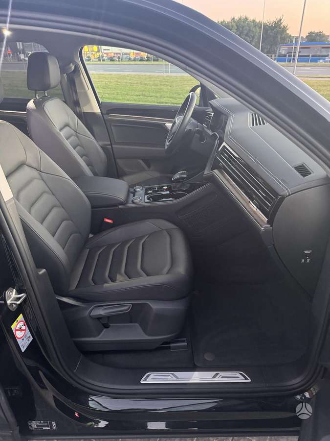 Volkswagen Touareg - 4