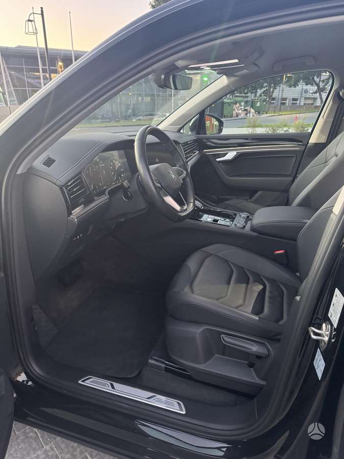 Volkswagen Touareg - 5