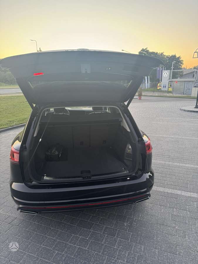 Volkswagen Touareg - 12