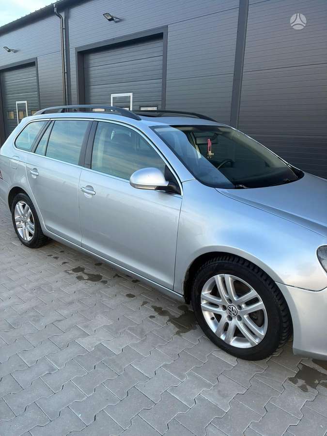 Volkswagen Golf - 3