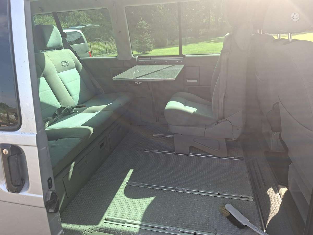 Volkswagen Multivan - 6