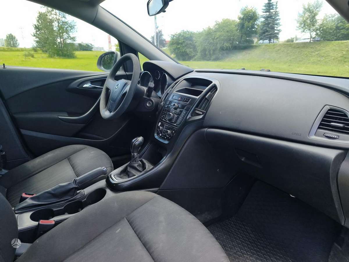 Opel Astra, 1.4 l., Хэтчбек