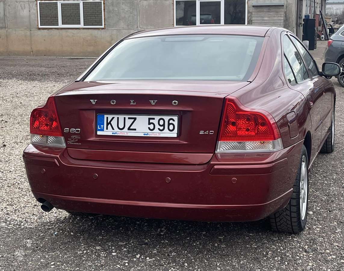 Volvo S60, 2.4 l., Седан
