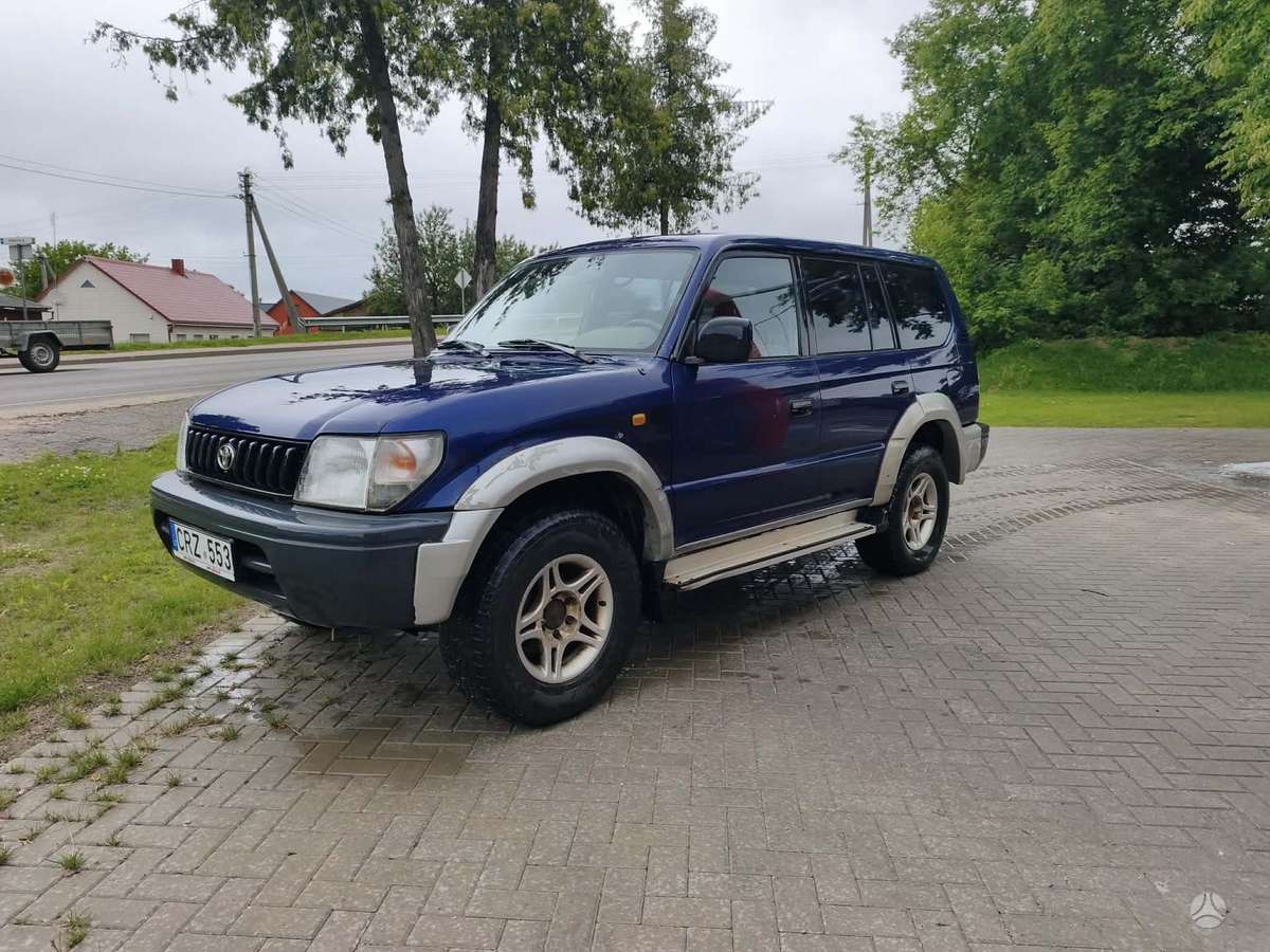 Toyota Land Cruiser - 1