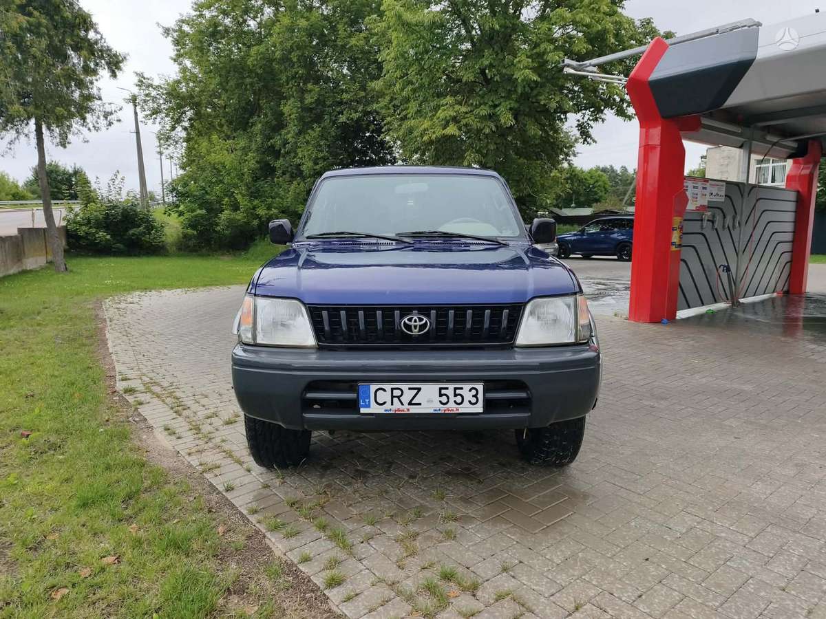 Toyota Land Cruiser - 2