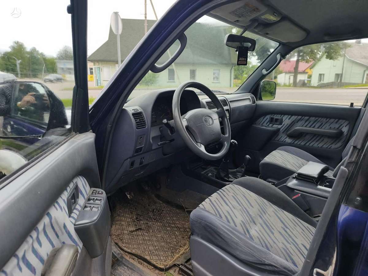 Toyota Land Cruiser - 9