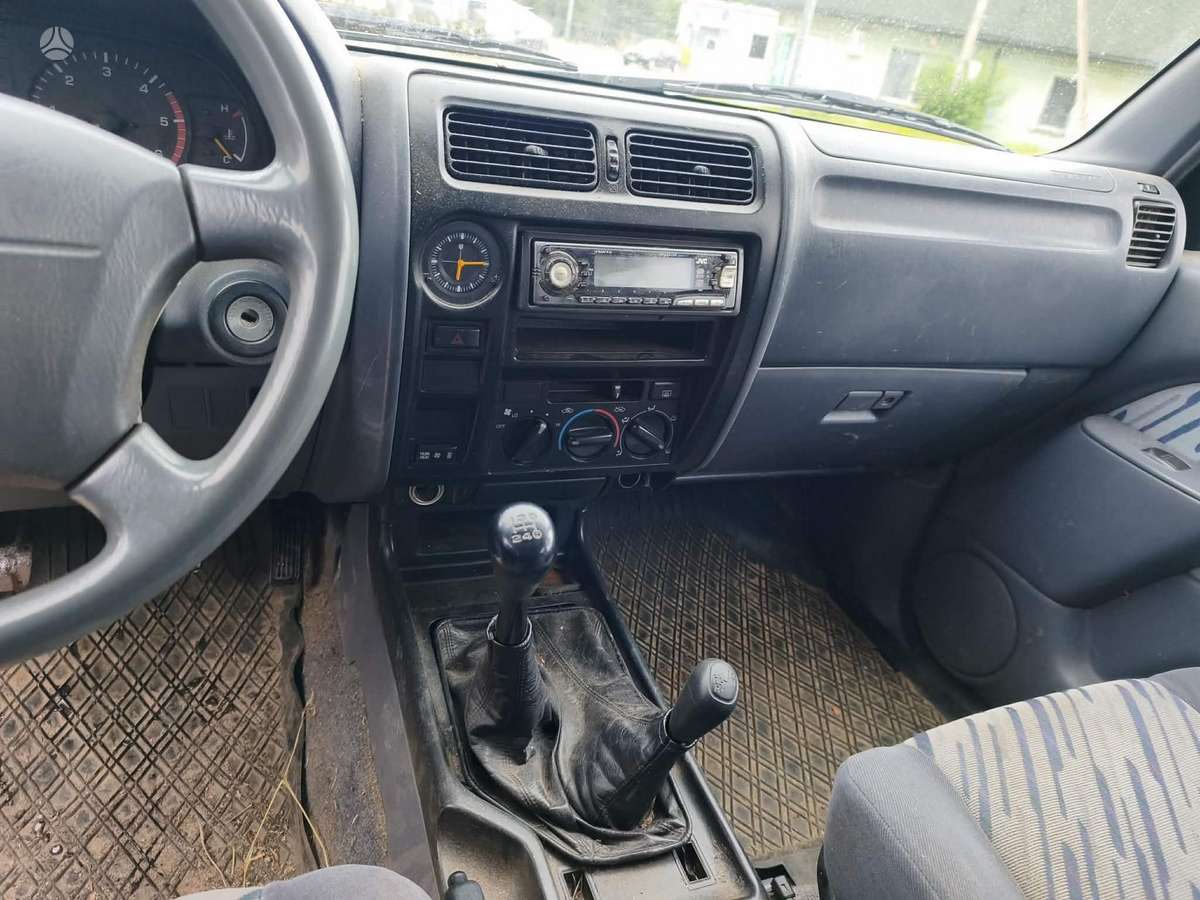 Toyota Land Cruiser - 10