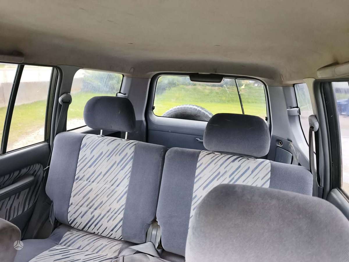 Toyota Land Cruiser - 11