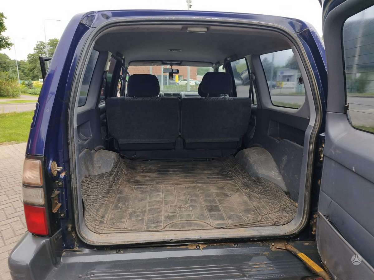 Toyota Land Cruiser - 12