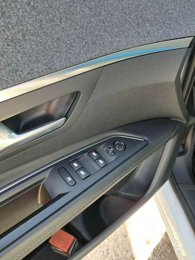 Peugeot 3008 - 11