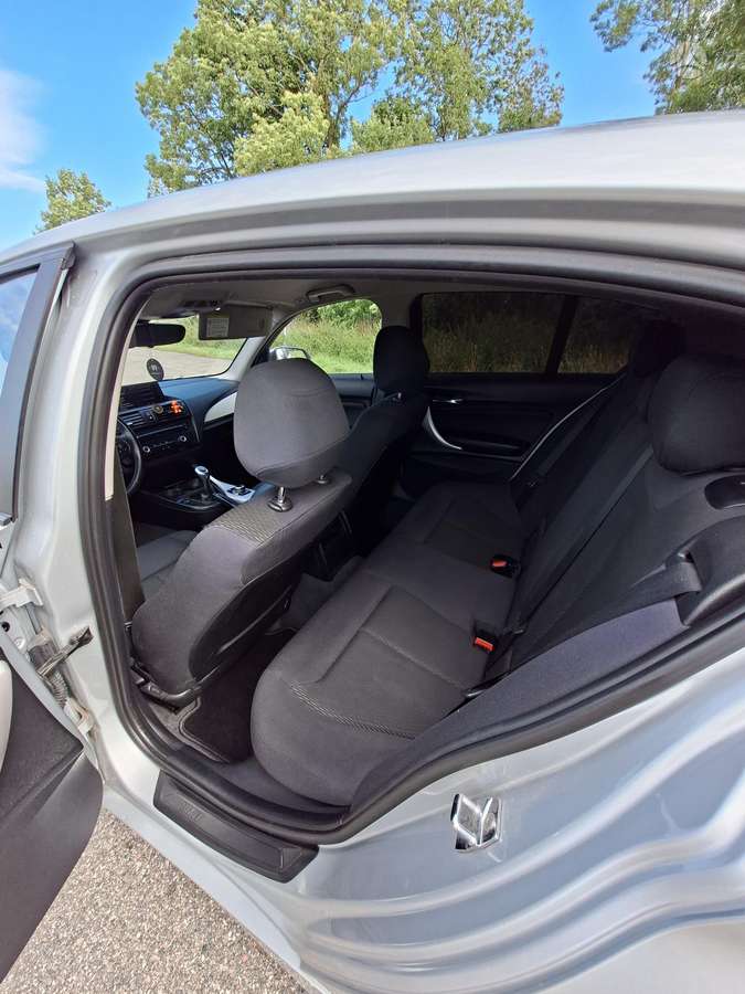 BMW 118, 2.0 l., hečbekas