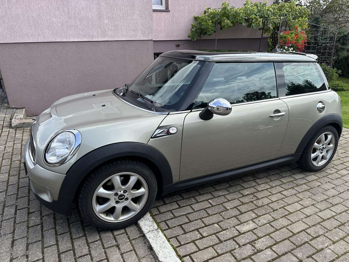 Mini Cooper S, 1.6 l., hatchback