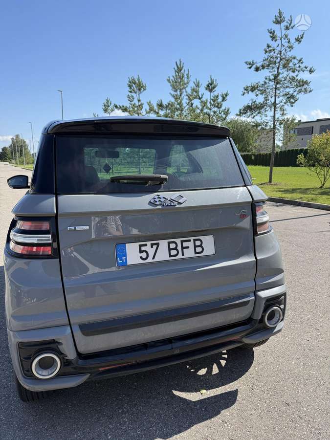 Ligier JS60, 0.5 l., hatchback