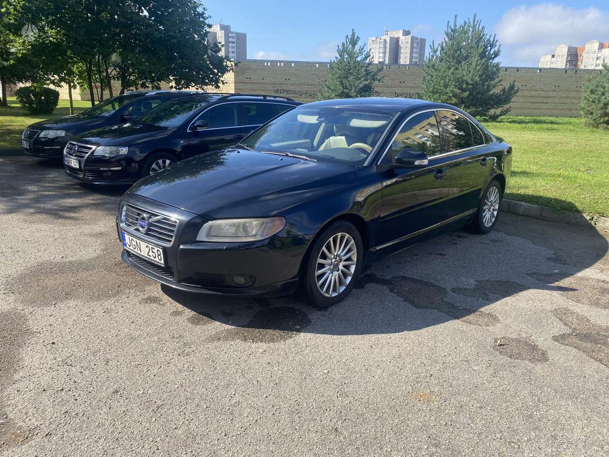 Volvo S80, 2.4 l., Седан