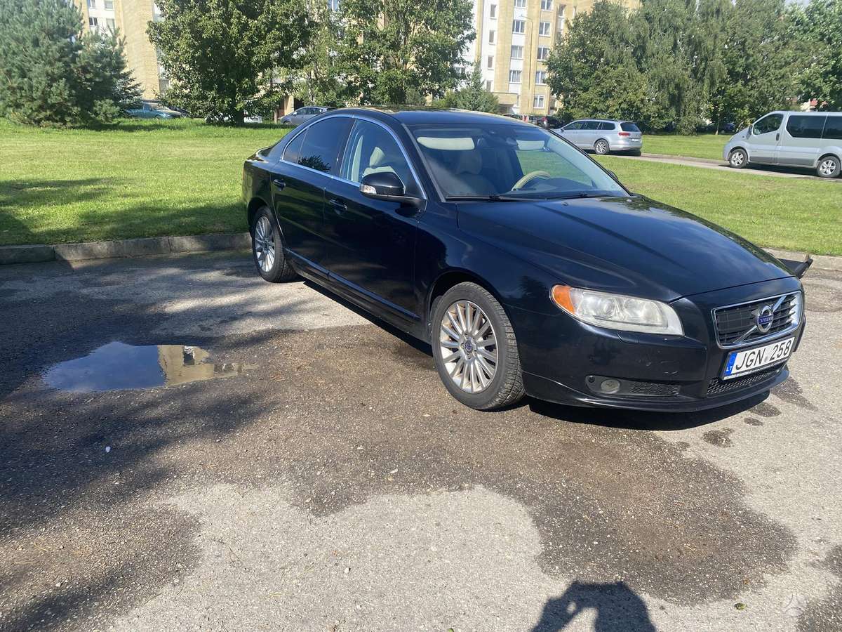Volvo S80, 2.4 l., Седан