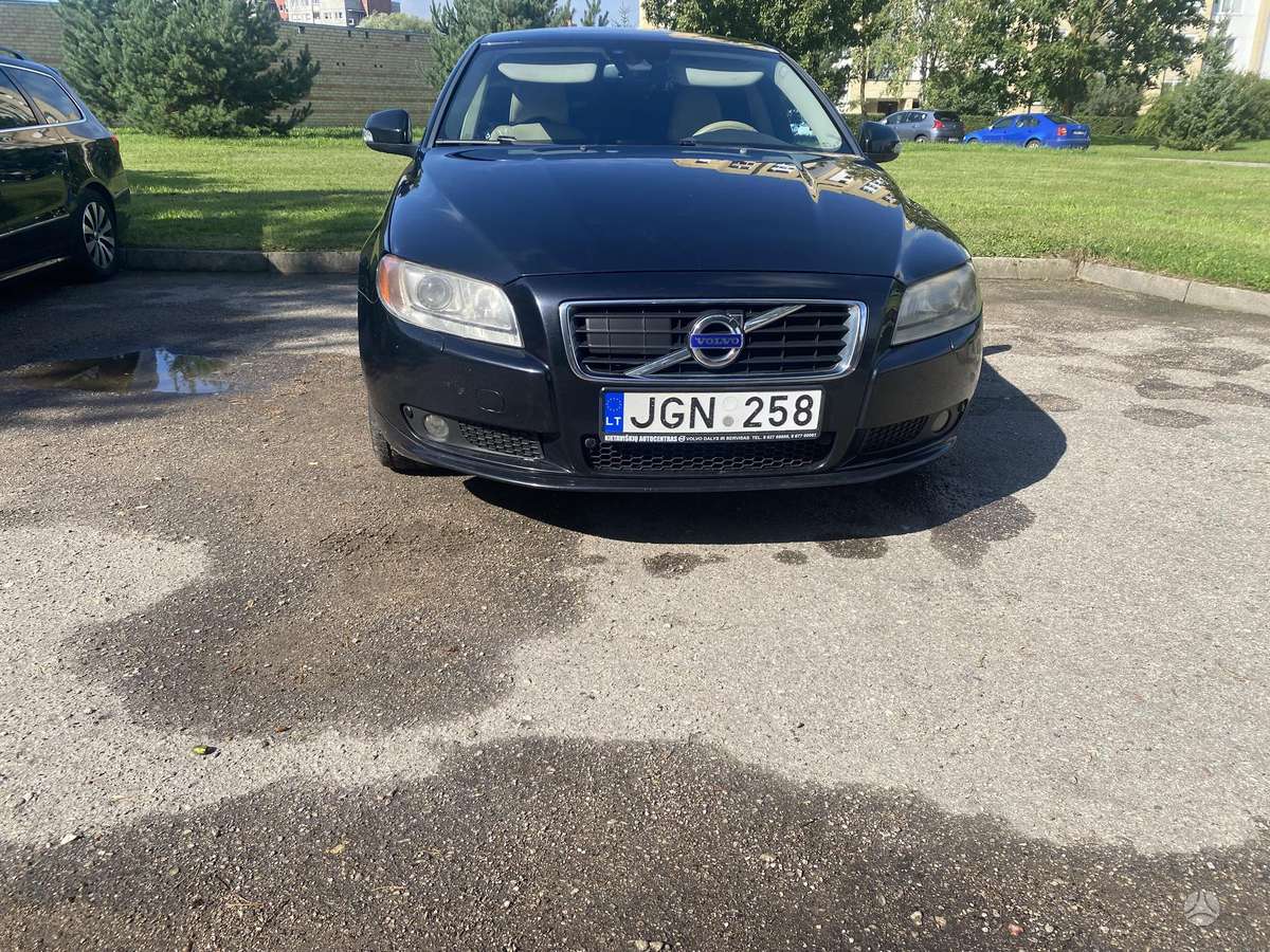 Volvo S80, 2.4 l., Седан