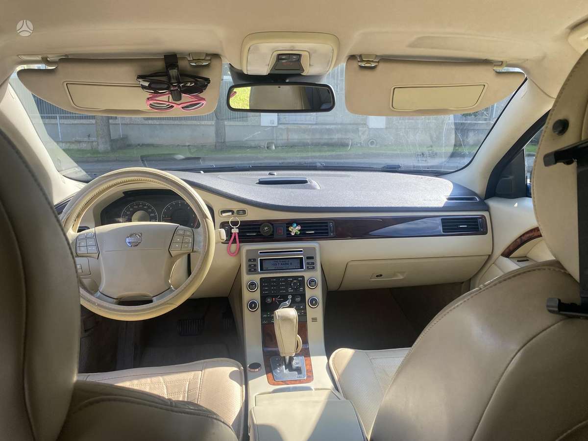 Volvo S80, 2.4 l., Седан