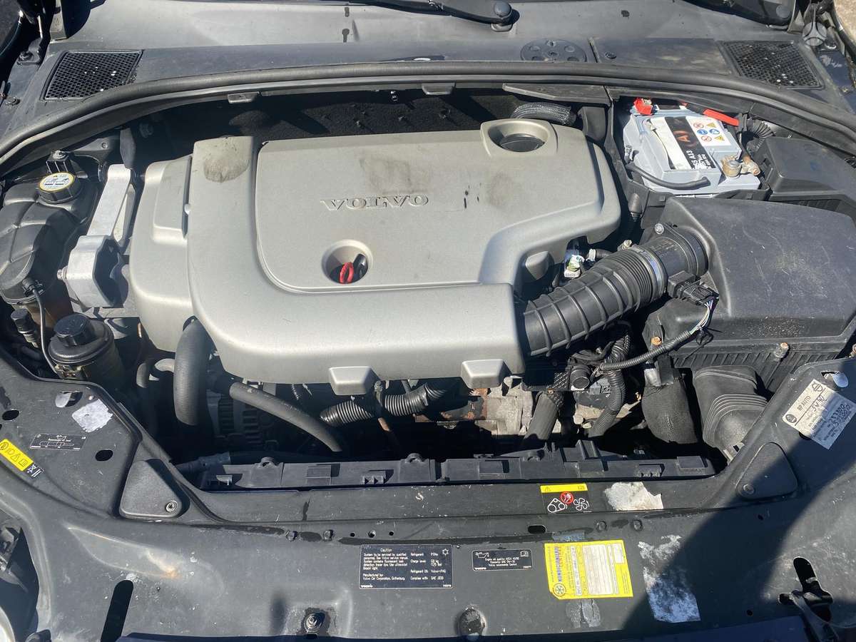 Volvo S80, 2.4 l., Седан