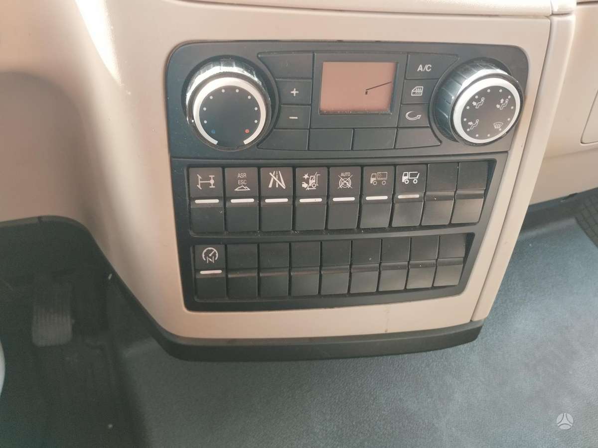 MAN TGL 8.180, box trucks / box vans