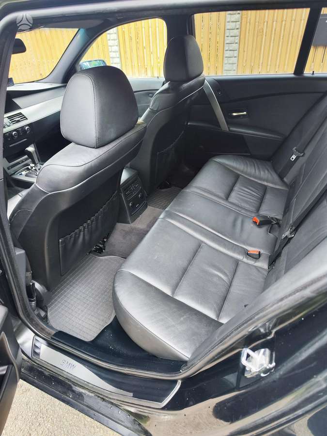 BMW 525, 2.5 l., universalas