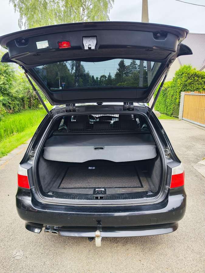 BMW 525, 2.5 l., universalas