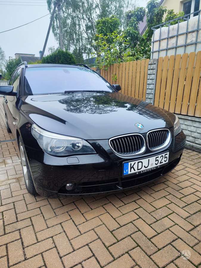 BMW 525, 2.5 l., universalas