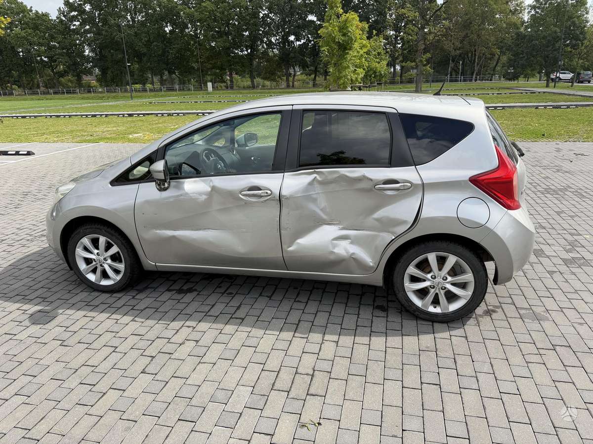 Nissan Note, 1.2 l., hatchback