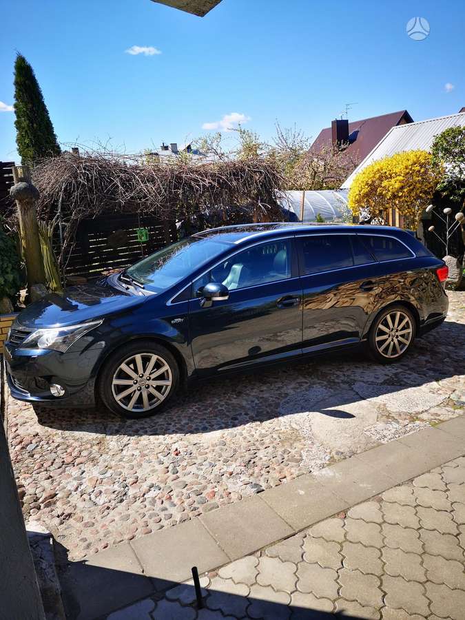 Toyota Avensis - 6