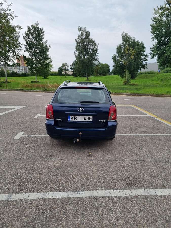 Toyota Avensis - 5
